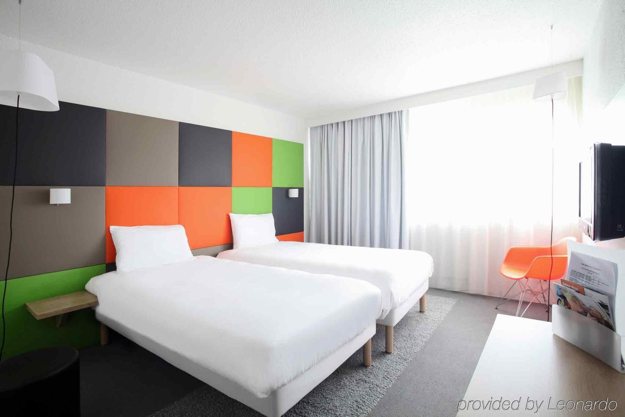 Ibis Styles Nancy Sud Hotel Houdemont Bagian luar foto